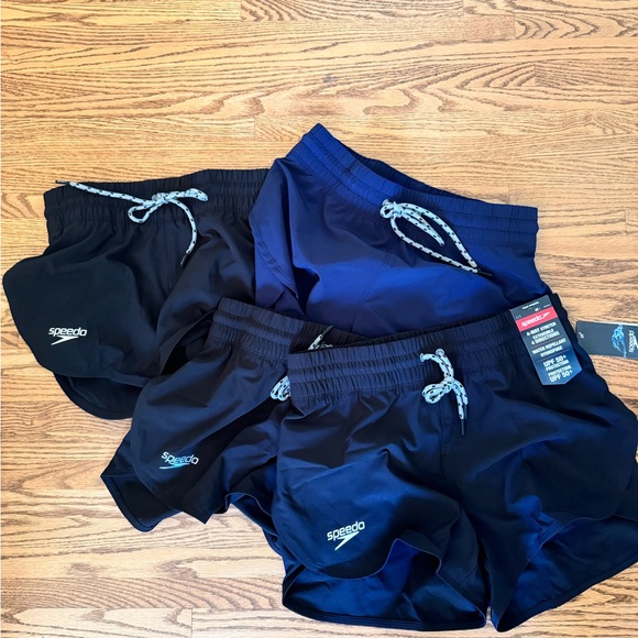 Water resistant and quick dry shorts - Picture 2 of 2